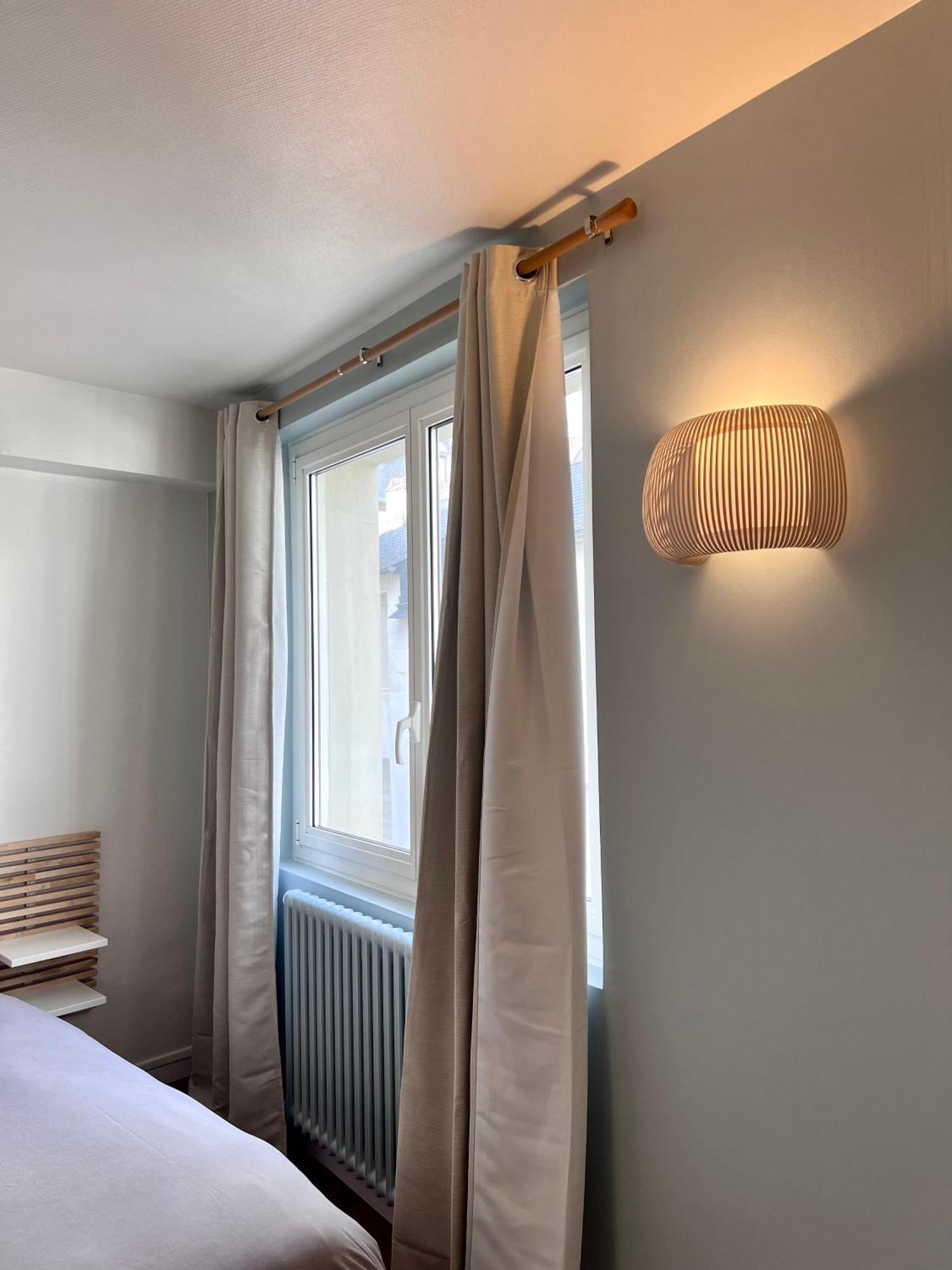 Grand Appartement Ultra Moderne Plein Centre, Plage A Pieds, Avec Parking コンカルノー エクステリア 写真